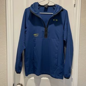 Oakley's Men's Medium Windbreaker